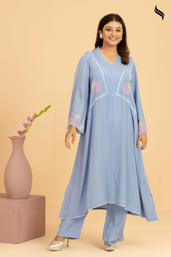 SEESHELL Women's Two Piece Silk Embroidery Powder Blue