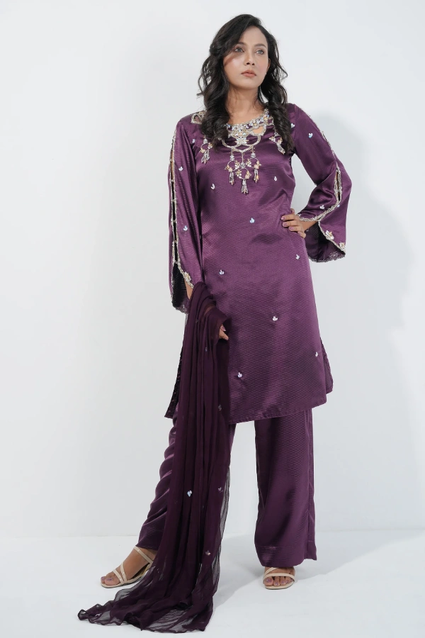 Chandelier Neckline Dress With Cutwork Sleeve