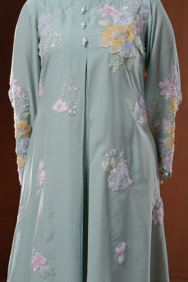 Embroidered pastel floral applique two piece set — 3