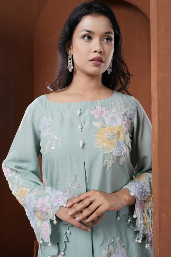 Embroidered pastel floral applique two piece set — 2