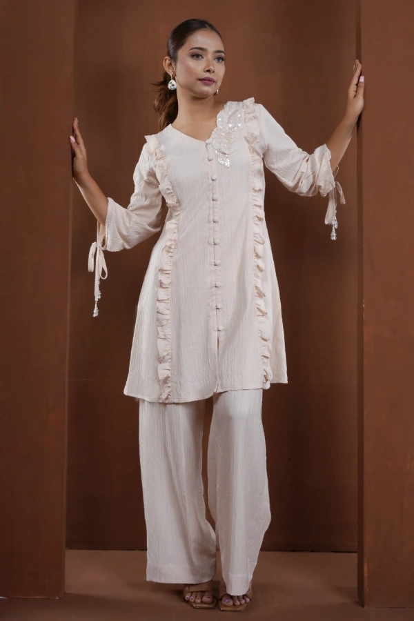 Monochromatic Two Piece Set With Frill Panels