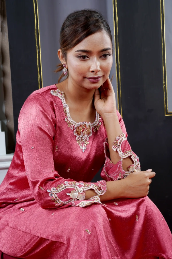 Zardosi two piece set with cutwork on sleeve — 3