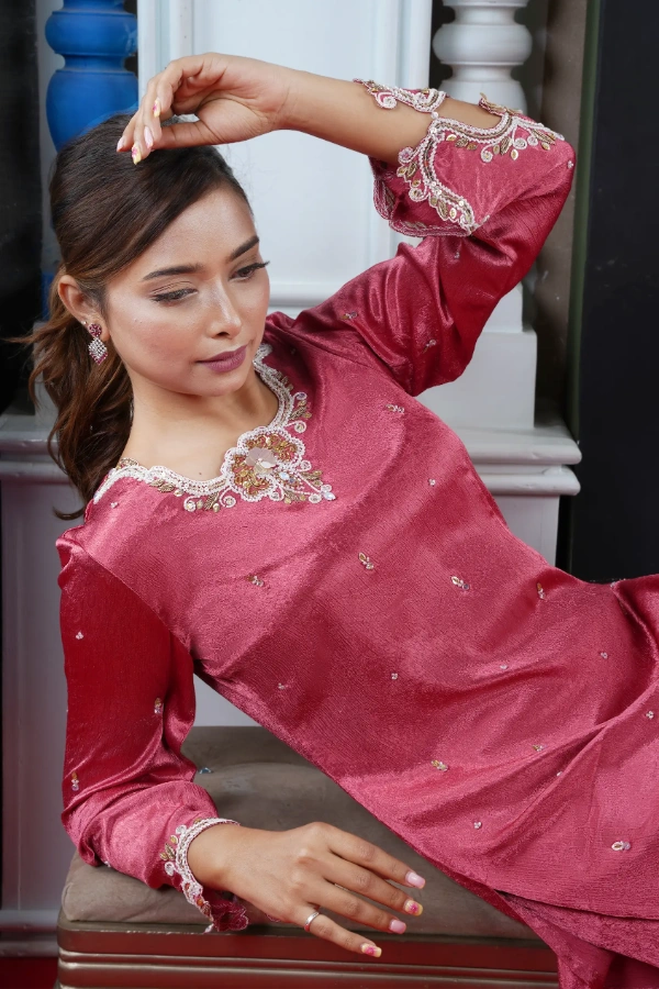 Zardosi two piece set with cutwork on sleeve — 2