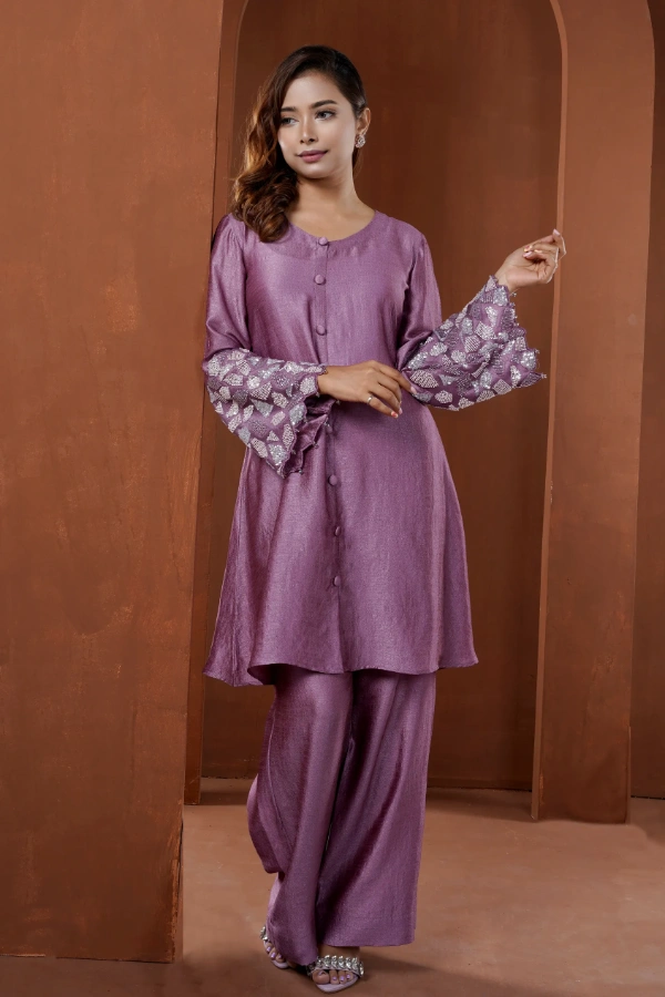 Shirt style two piece set with embroidered geometric applique — 1