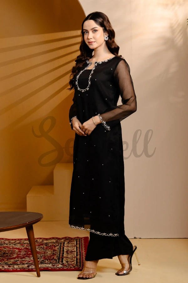 Black Karchupi 2 Piece Set With Neck And Border Work