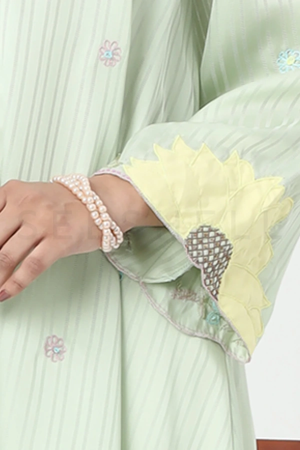 Pale Green Silk Two Piece Set with Applique and Bead Work — 4
