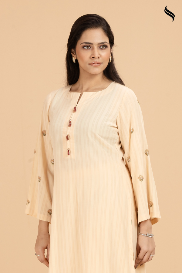 SEESHELL Women's Two Piece Silk Hand Embroidery Cream (Cream Color) 02