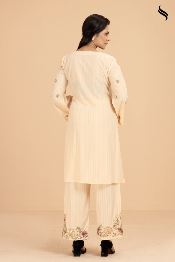 SEESHELL Women's Two Piece Silk Hand Embroidery Cream (Cream Color) 03
