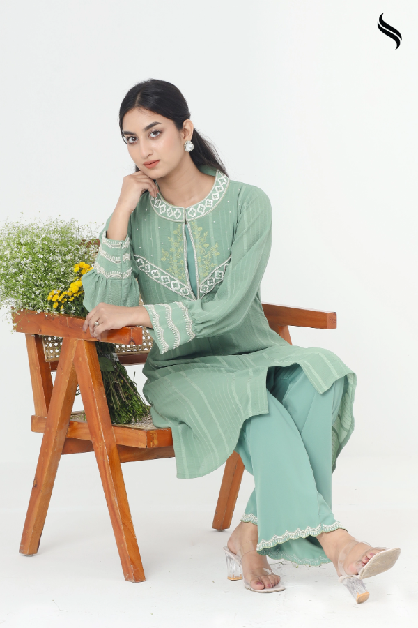SEESHELL Women's Two Piece Crinkle Georgette Zardosi Green (Fern Green Color) 02