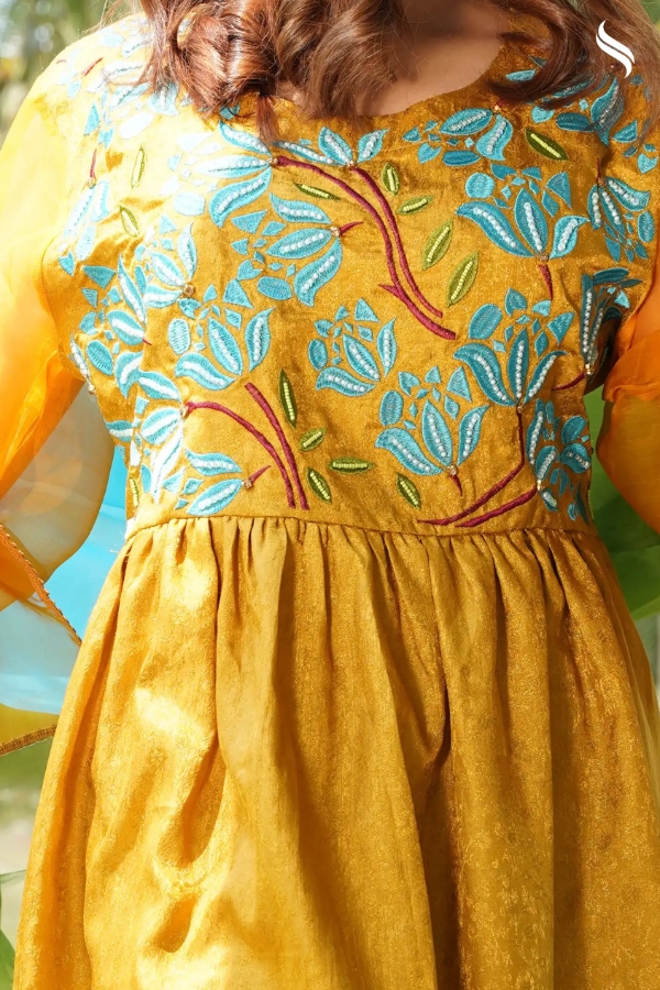 SEESHELL Women's Three Pcs Premium Jacquard Silk Yellow ocre