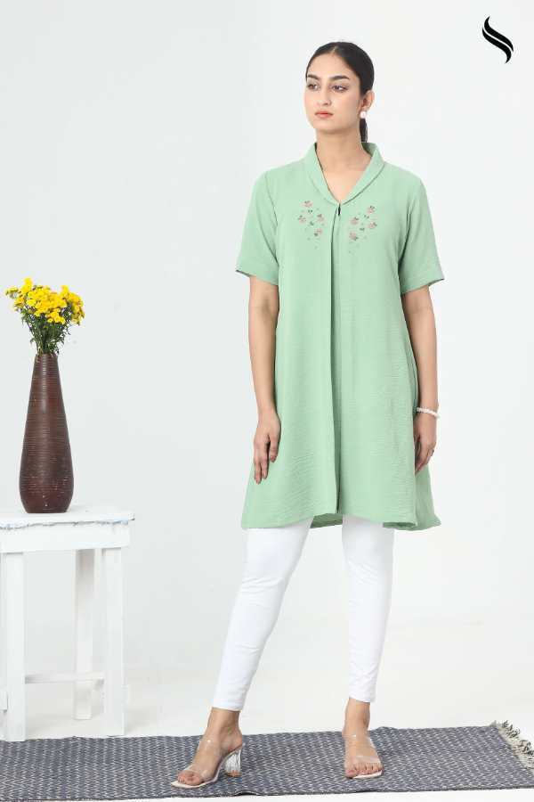 SEESHELL Women's Top Silk Floral Karchupi Pistachio Green