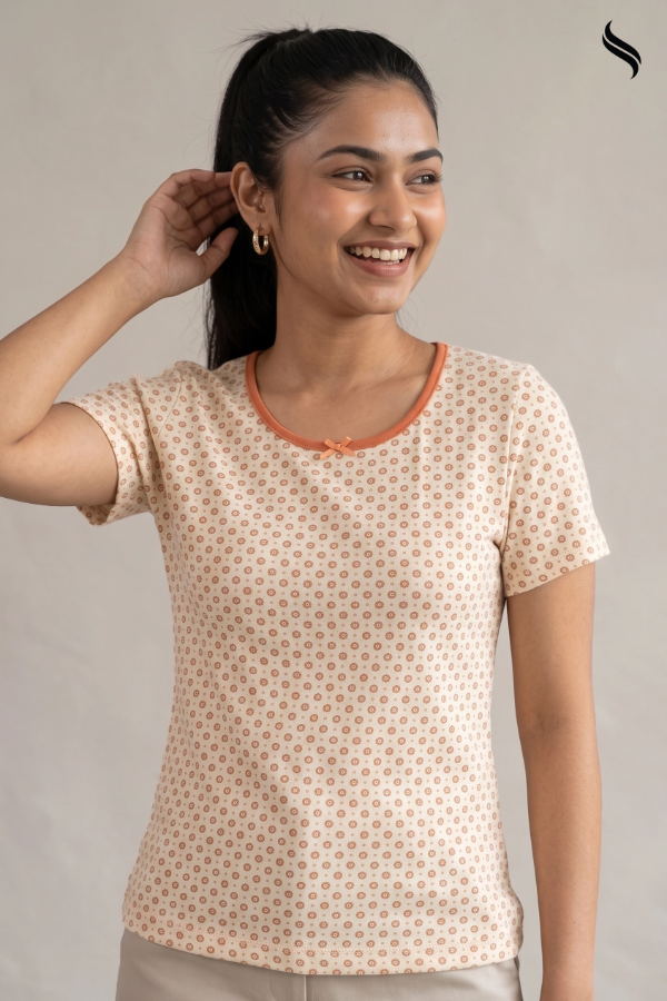 SEESHELL Women's Printed Knit T-Shirt – White & Orange (White & Orange Print Color) 03