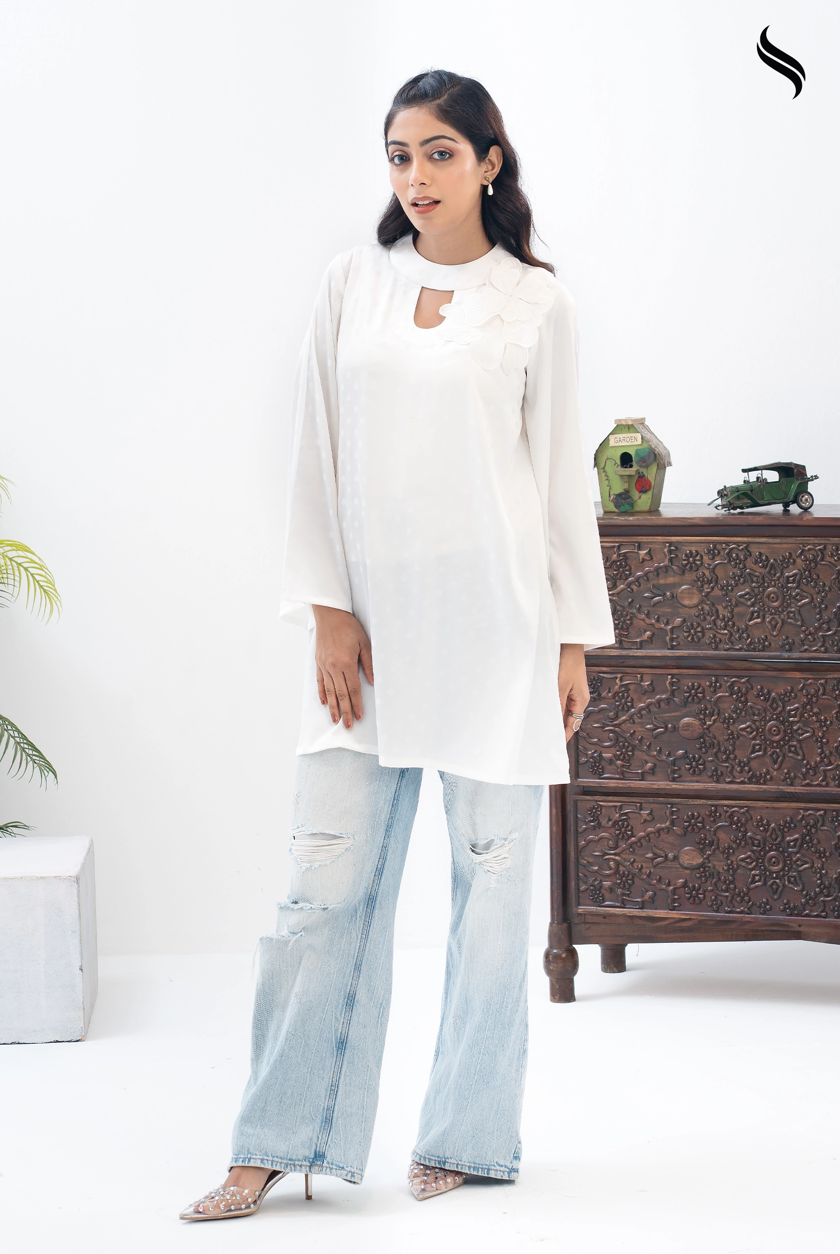 SEESHELL Women's Top Premium Silk 3D Flower Yoke White (White Color) 01